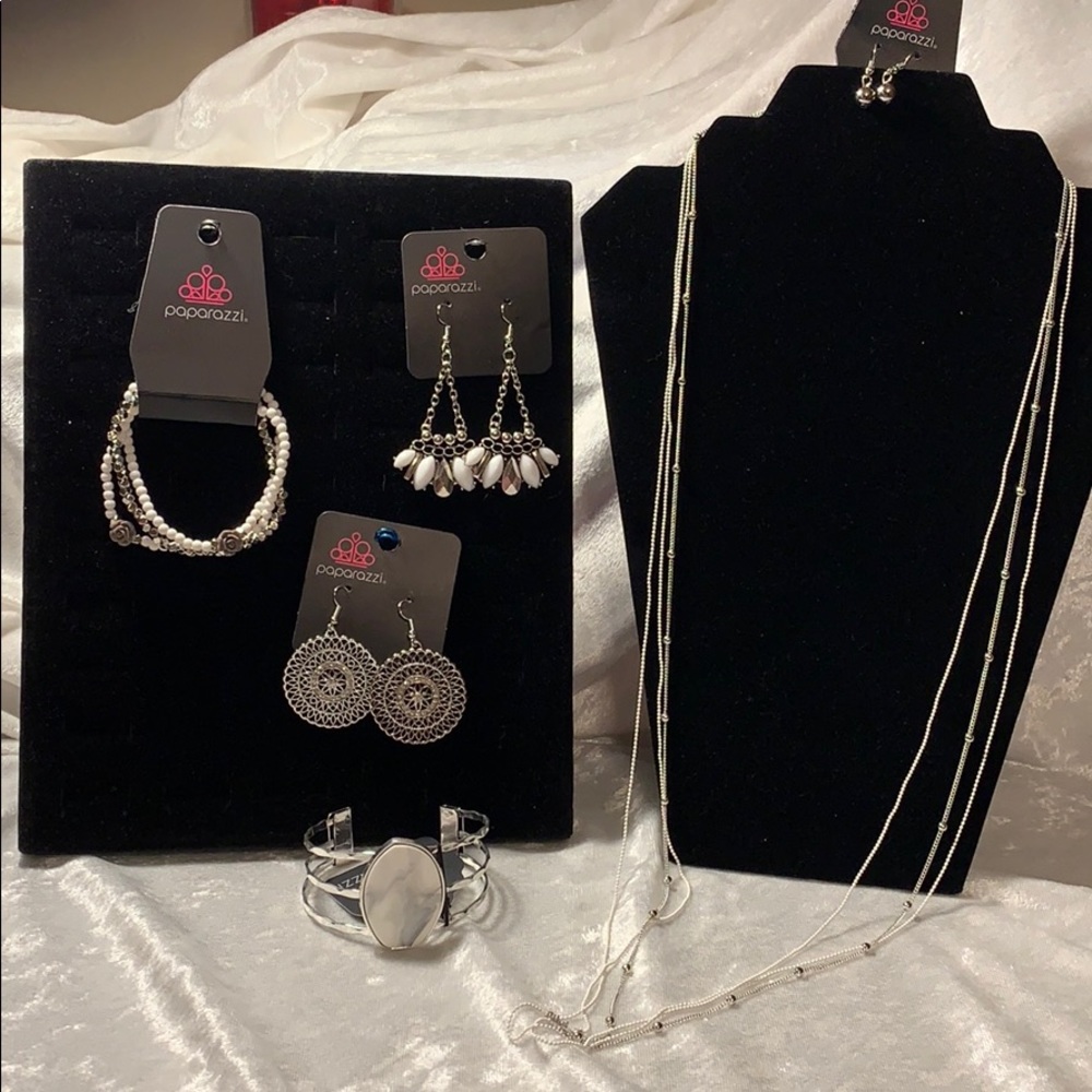 5 pc White set